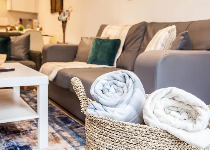 Luxury 2 Bed Apartment